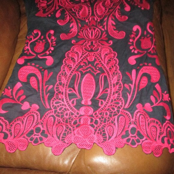 Anthropologie Beth Bowley Embroidered Scallop Top Size 4 - Picture 3 of 6